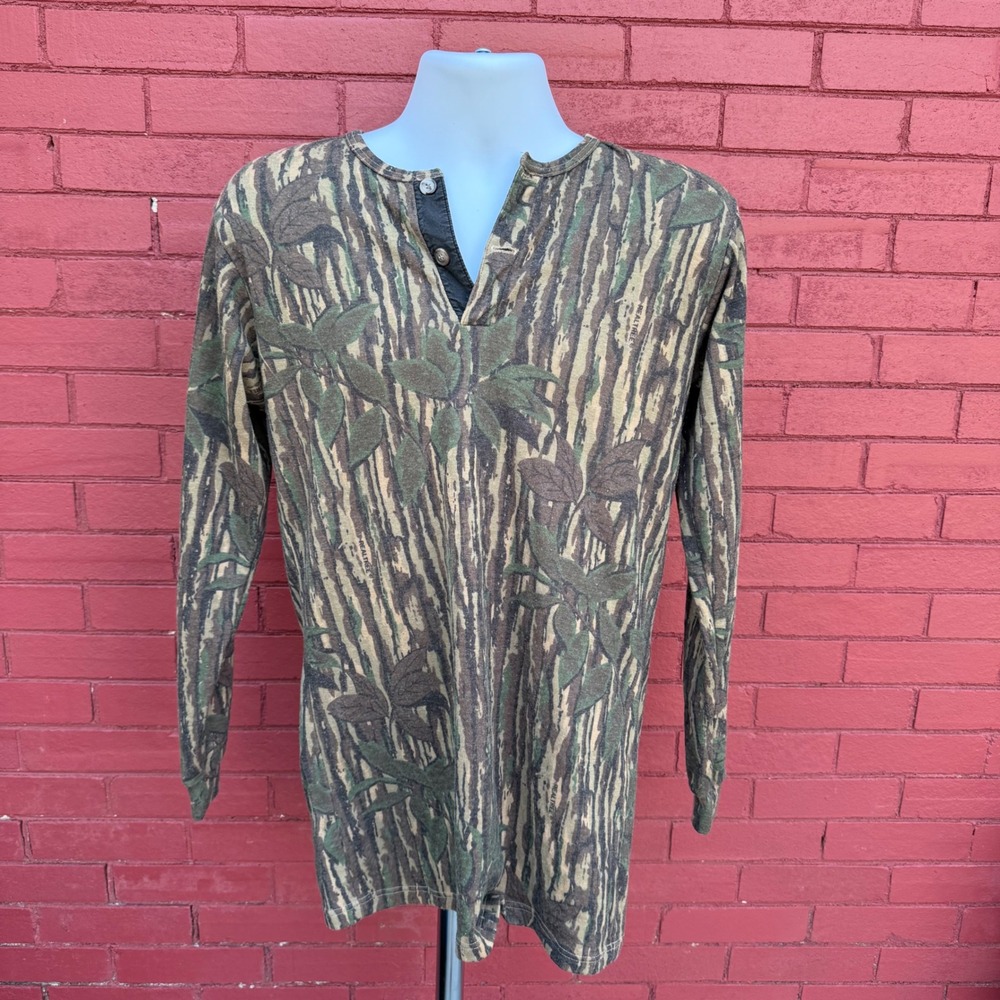 Vtg Bass Pro Shops Camo Mens Long Sleeve Shirt Small Henley Realtree Gorpcore